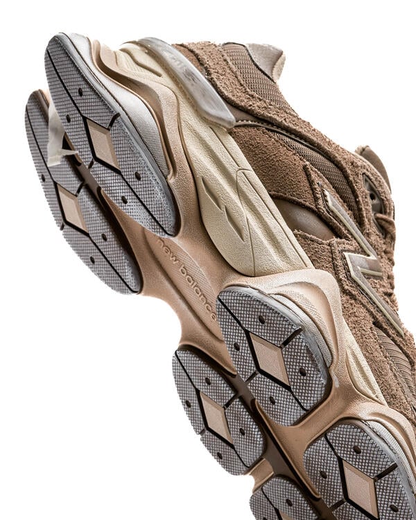 new-balance-u-9060-pb-mushroom